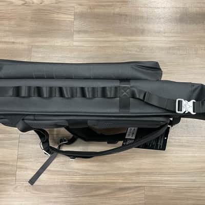 Line 6 Helix Stadium Backpack Case image 5