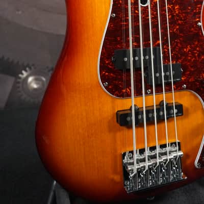 Sire Marcus Miller P7 Alder 5-String Bass Tobacco Sunburst w/ OHSC image 8