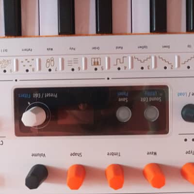 arturia minifreak vocoder edition, plus free brand new decksaver! image 5
