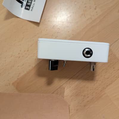 JHS 3 Series Hall Reverb 2021 - Present - White image 10