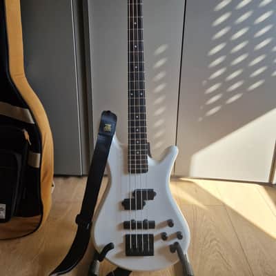 Spector Performer 4 2024 White image 1