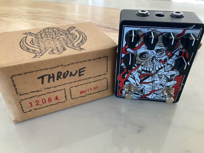 Abominable Electronics Throne Torcher