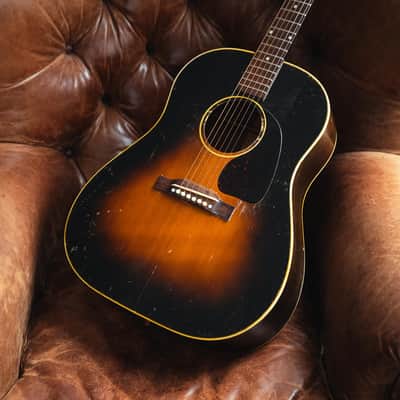 Gibson J-45 1946 - 1954 - Sunburst image 1