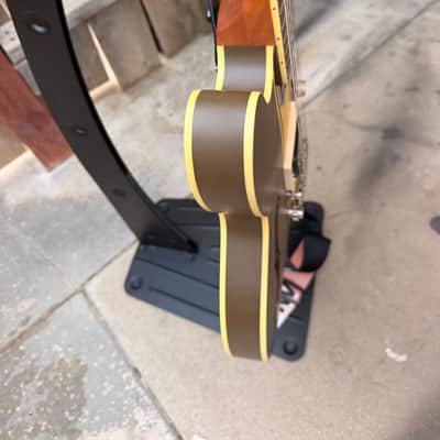 Epiphone Tom DeLonge Signature ES-333 2008 - 2019 - Brown with Cream Stripe image 5