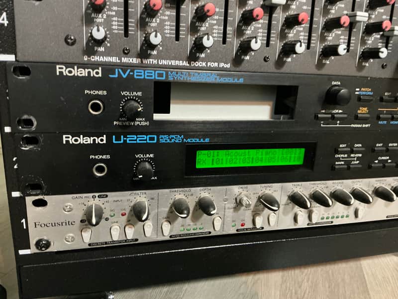 アンプ Roland U-220 RS-PCM Sound Module Roland U-220 RS-PCM Sound Module | Reverb