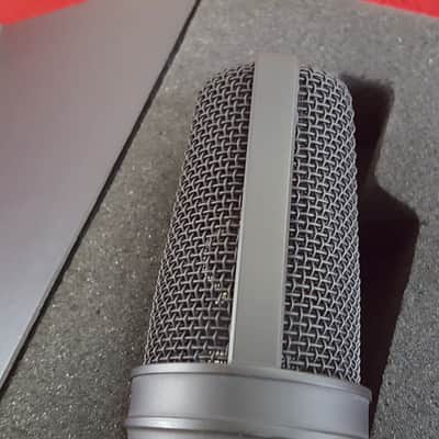 Audio-Technica AT4033a Large Diaphragm Cardioid Condenser Microphone 2010s - Black image 7