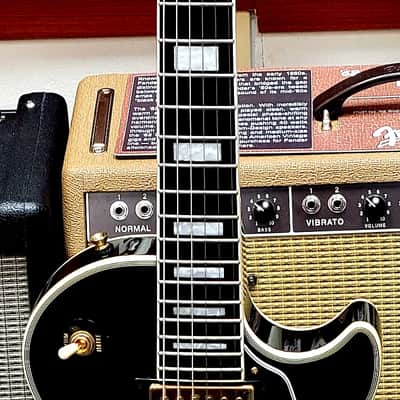 2022 Epiphone Les Paul Custom w/ Case & Bigsby! Ebony w/ Gold Hardware! VERY NICE!!! image 4