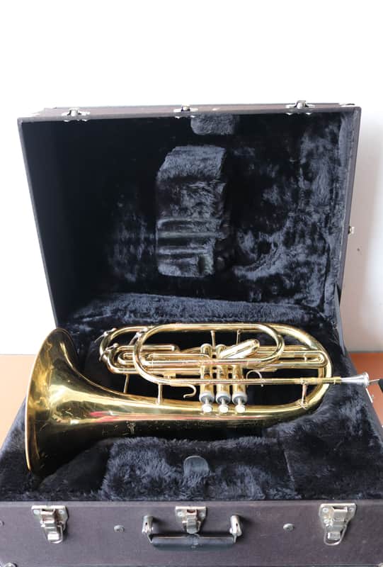 Dynasty Marching Bb French Horn w/York AL-TRU 9L Mouthpiece image 1