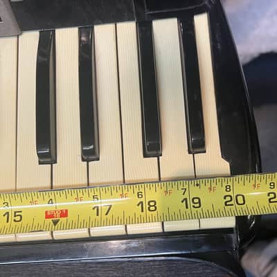 Hohner Verdi III M Piano Accordion – Vintage 1950s, Black image 16