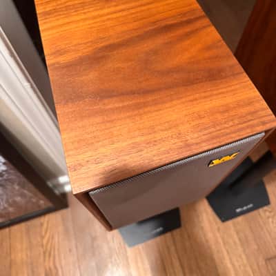 Wharfedale Denton 80th Anniversary Speakers w/ Wharfedale Stands Bild 5