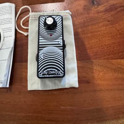 EarthQuaker Devices Easy Listening Headphone Amp 2025 Black and White image 2