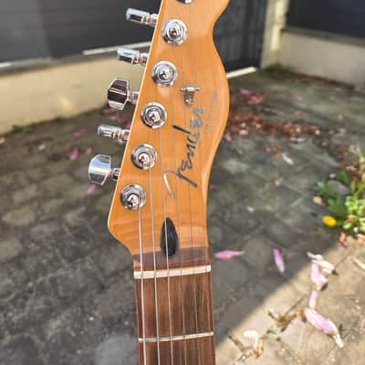 Fender Player Plus Telecaster 2024 - Crimson Red Transparent image 3