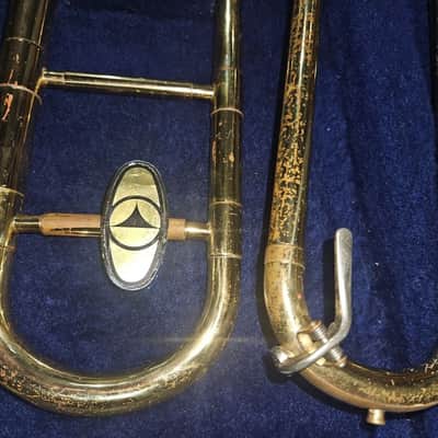 Holton TR602R Brass Trombone, Japan, case & mouthpiece, Very Good Condition image 5