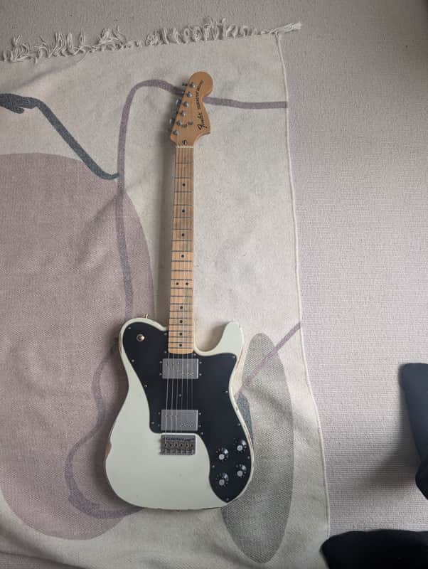 Fender Road Worn '72 Telecaster Deluxe with Maple Fretboard 2010 - Olympic White