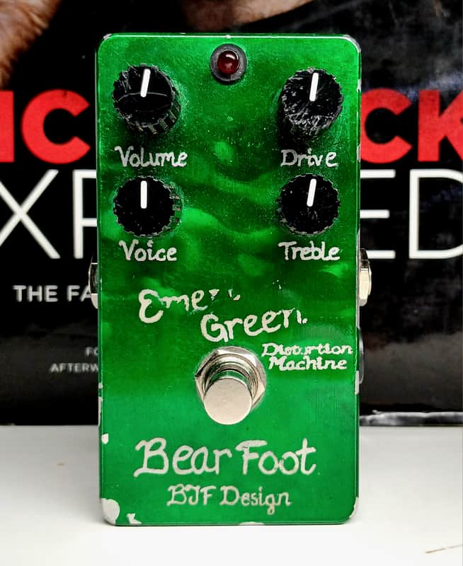 Bearfoot FX Emerald Green Distortion Machine