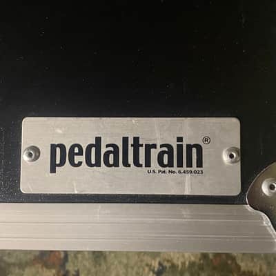 BUNDLE! Pedaltrain Novo 32 with Wheeled Tour Case and mounted CIOKS powersupply with leads! image 3
