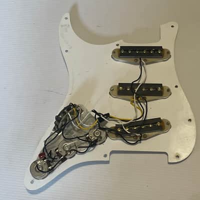 1993 MIM Fender Mexico Stratocaster White Loaded SSS Pickguard 11 Screw 3 Ply image 10