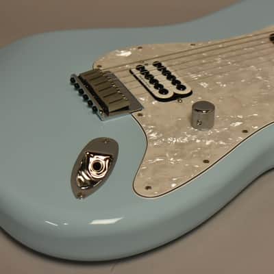 2024 Fender Artist Series Tom DeLonge Signature Stratocaster Daphne Blue image 7