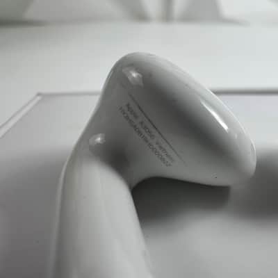 Apple AirPods 4 with Active Noise Cancellation White (MXP93LL/A) image 8