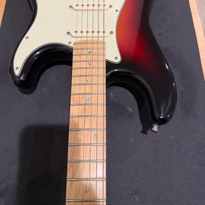 2005 Fender American Deluxe Stratocaster HSS – USA – 3-Tone Sunburst – Seymour Duncan JB – OHSC image 3