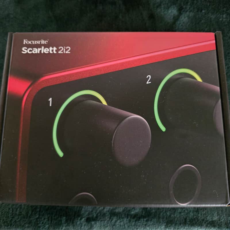 Focusrite Scarlett 2i2 4th Gen USB Audio Interface