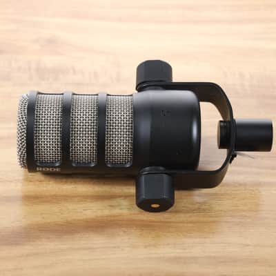 RODE PodMic Cardioid Dynamic Podcasting Microphone 2019 - Present - Black image 5