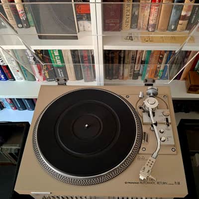 Pioneer PL-518 Turntable, Serviced image 4