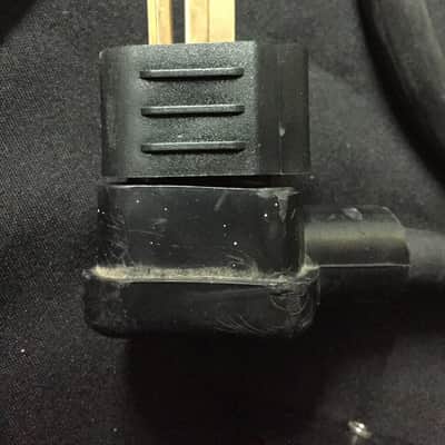 Crown Macro Tech 5000 VZ amp 2000 Black and Silver image 10