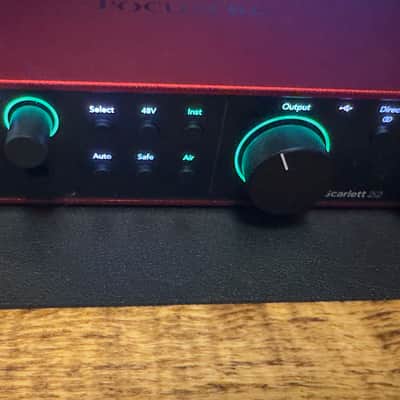 Focusrite Scarlett 2i2 4th Gen USB Audio Interface 2023 - Present - Red image 1