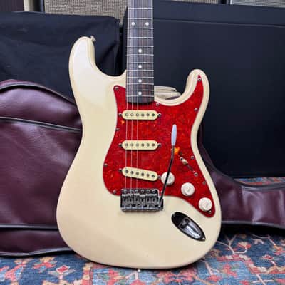 Fender Order Made Stratocaster Vintage White w/USA Pickups - 1990's