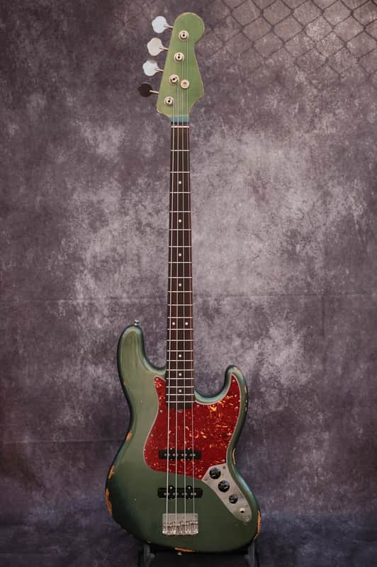 Byzantine J Bass 2026 - Nitro lacquer Sherwood green relic image 1