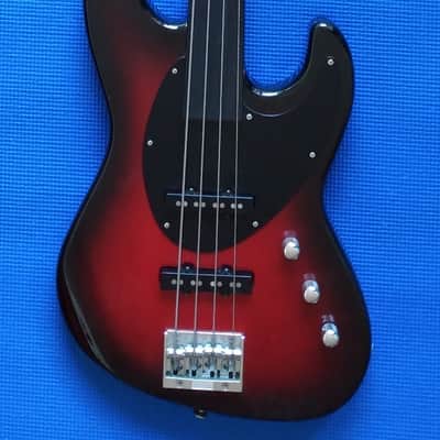 HAMER USA 1996 Cruise "J" Style Fretless Cherry/Black Burst Bass image 1