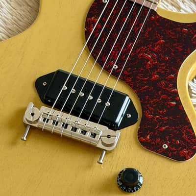 Gibson Les Paul Junior Double Cut TV Yellow Electric Guitar image 5
