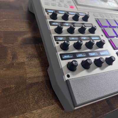 Akai MPC X Special Edition Standalone Sampler / Sequencer 2023 - Present - Grey image 7