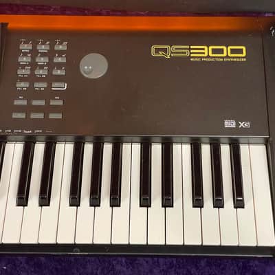 Yamaha QS300 Rare 1995 digital synth music production workstation image 4