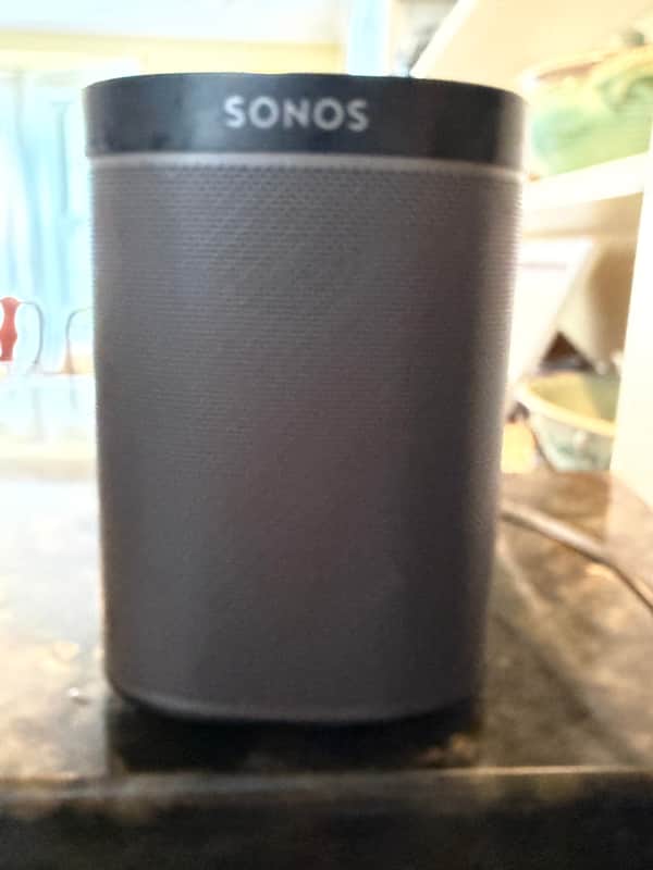 Sonos Play:1 Mini Wireless Speaker 2018 - Black image 1