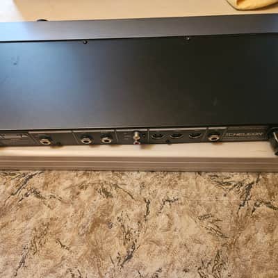 TC Helicon VoiceWorks Plus Vocal Harmonizer / Multi-Effect image 5