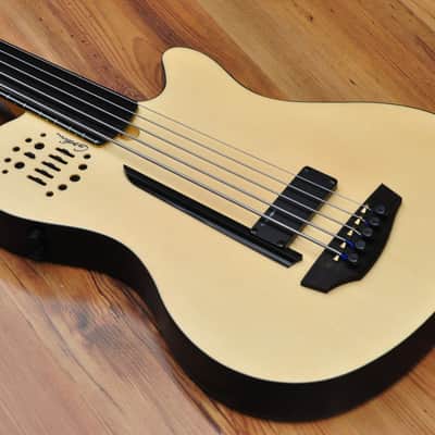 Godin A5 Ultra  Fretless A/E Natural image 5