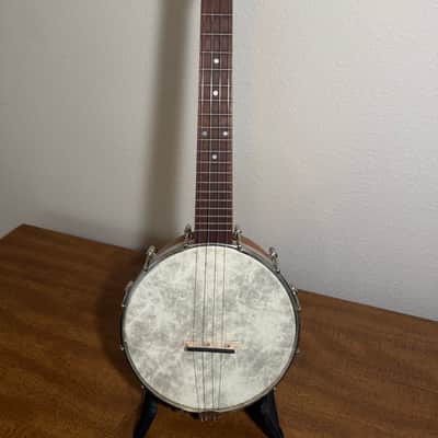 Cedar Mountain Tenor Banjo Ukulele 2008 - Cherry image 1