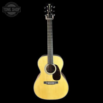 Martin Custom Shop 00 28 Style Adirondack / Exceptionally Figured Black Walnut w/case 2942913 image 2