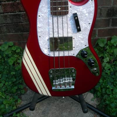Fender Pawn Shop Mustang Bass 2013 - Candy Red image 2