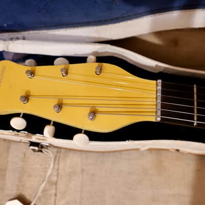 Silvertone Danelectro Model 1357 1955 - Yellow image 9
