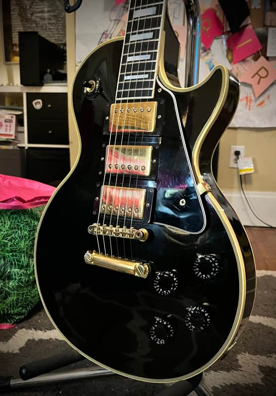 1989 Gibson Les Paul Custom 35th Anniversary Black and Gold Triple Pickup! 1989 - Gloss Black and Gold Accents
