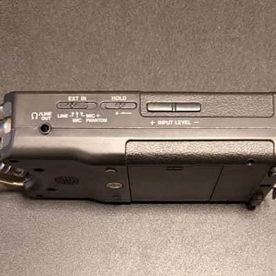 TASCAM DR-40 Field Recorder with SD image 3