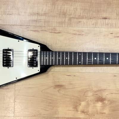 Gibson Flying V Electric Guitar 1981 - Silverburst image 2