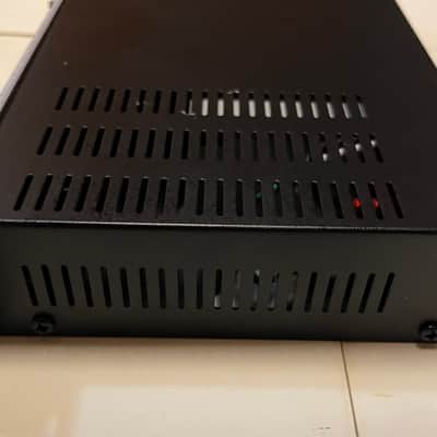 dbx 215s Dual Channel 15-Band EQ 2010s - Silver image 9