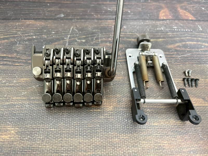 Immagine Ibanez Edge-ZERO Tremolo Bridge Cosmo Black with ZPS3 Zero Point System - 1