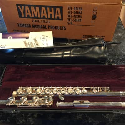 Yamaha YFL-481H solid silver low B flute In original box image 1