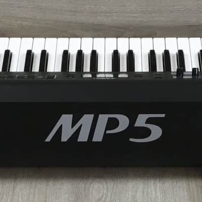 Kawai MP5 con Trolley image 10