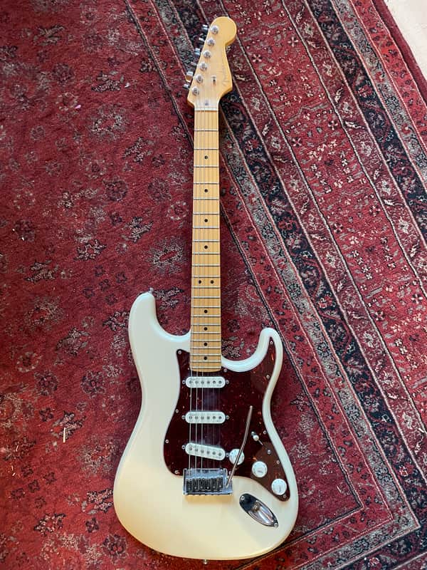 Fender American Deluxe Stratocaster 2014 (60th anniversary edition) image 1